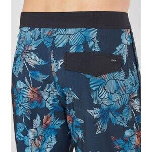 RVCA Board Shorts Mens 34 Blue Floral Hawaiian Tropical Resort Beach Surf Swim
